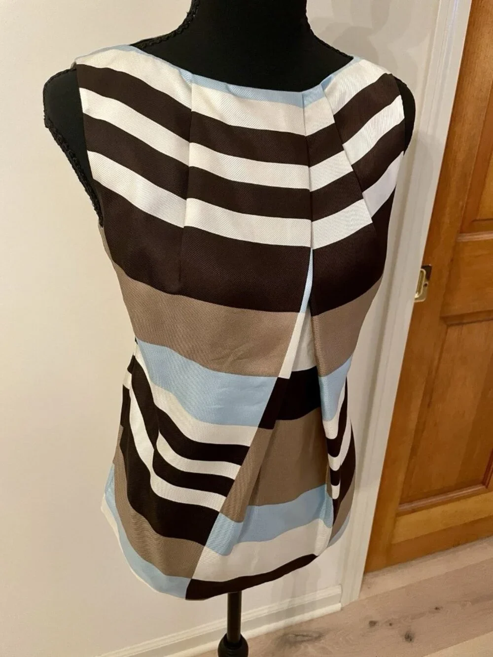 Tory Burch 100% Silk Blouse Sleeveless Blue Brown Luxury Designer Top Stripe, 4
